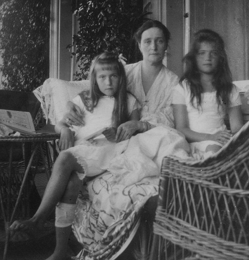 Tea At Trianon The Resurrection Of The Romanovs Anastasia Anna