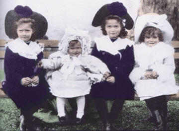 Tatiana, Anastasia, Olga, and Maria in 1902